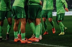 曼城客场不敌输球无缘下一轮