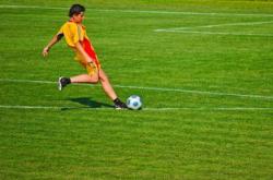 天海客场大胜重庆斯威，稳固保级希望，天海vs斯威直播