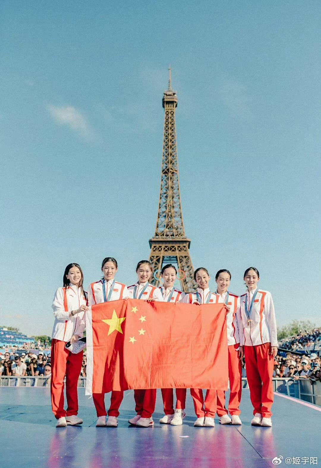 关于花游团体自由自选赛中国队精湛技艺夺冠！的信息