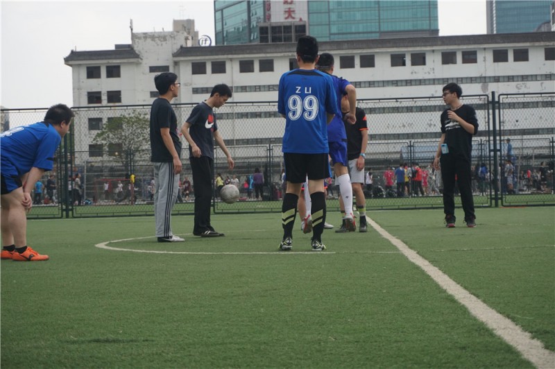 新晋射手王应战，双方展开激烈角逐！