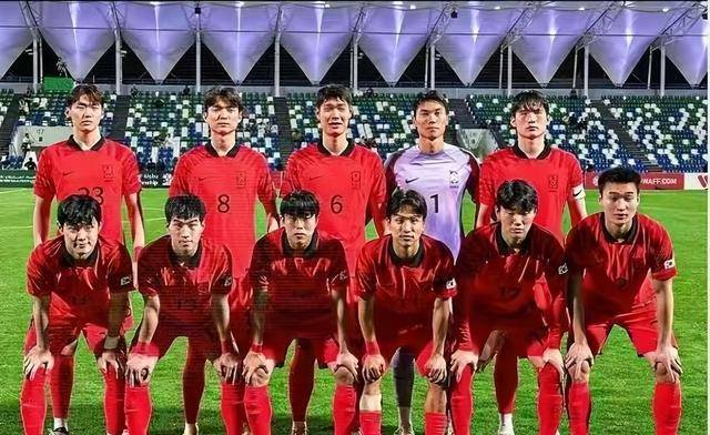 包含比赛过程曲折激烈，两队技战术对决峰回路转的词条