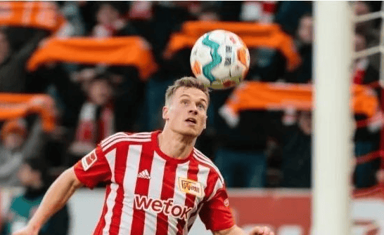 沃尔夫斯堡客场战胜对手，豪取三分