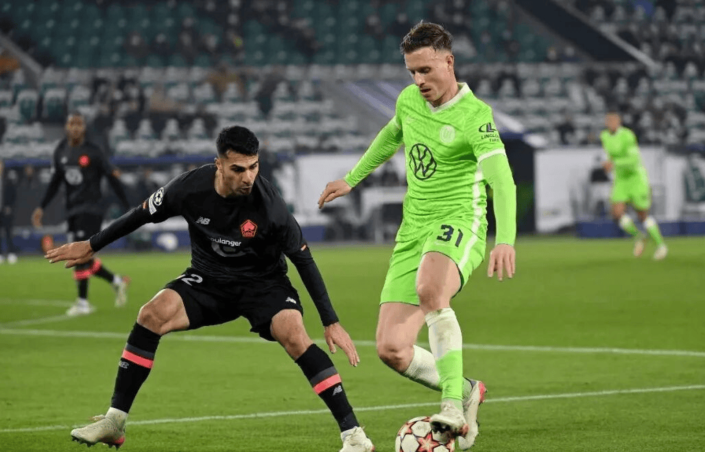 沃尔夫斯堡客场战胜对手，豪取三分