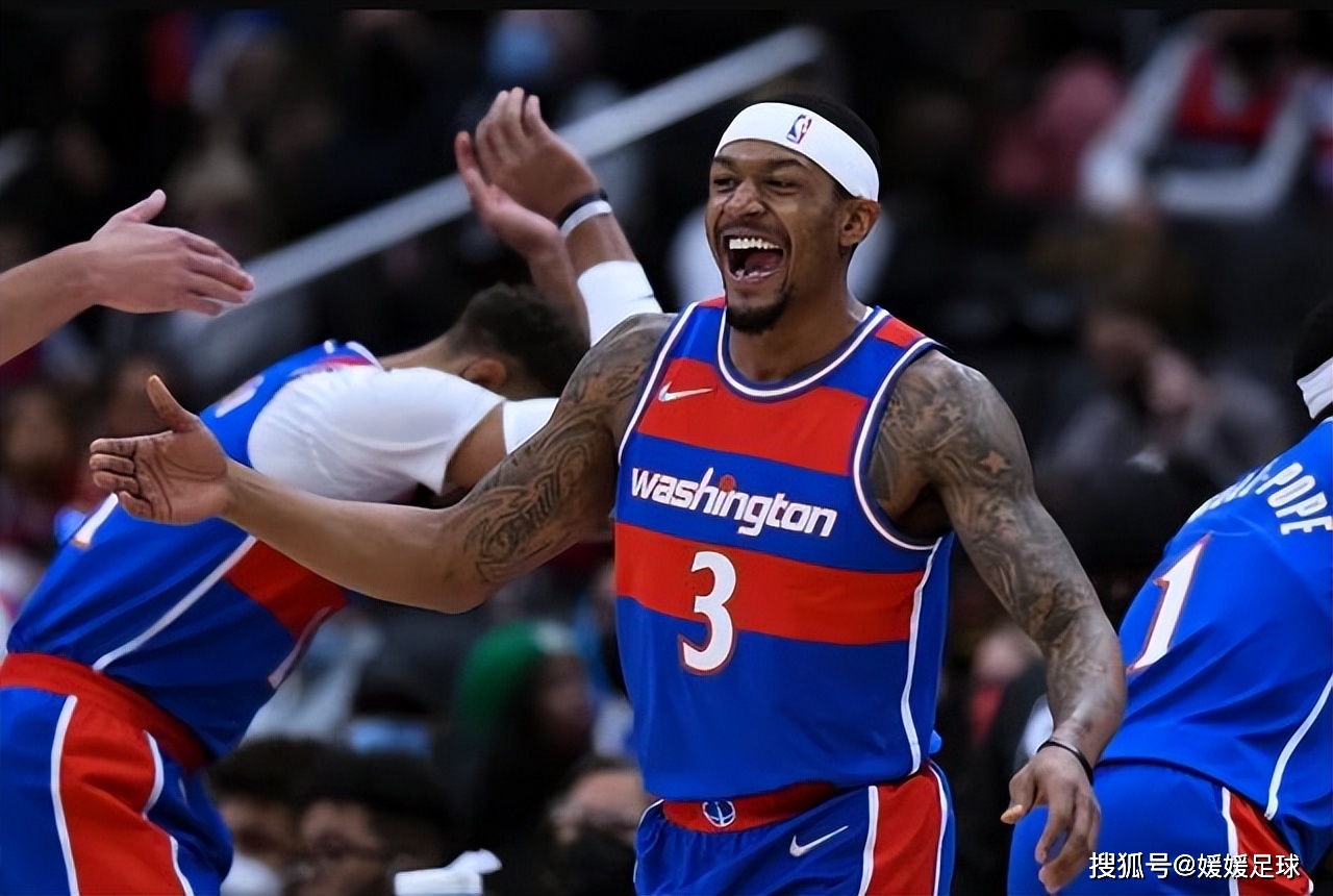 包含雄鹿客场胜凯尔特人，保持不败的词条