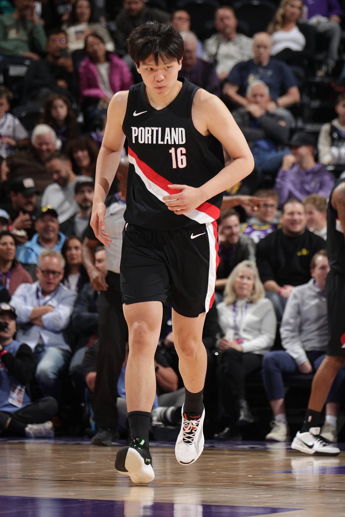 包含开拓者战胜森林狼，豪取四连胜的词条