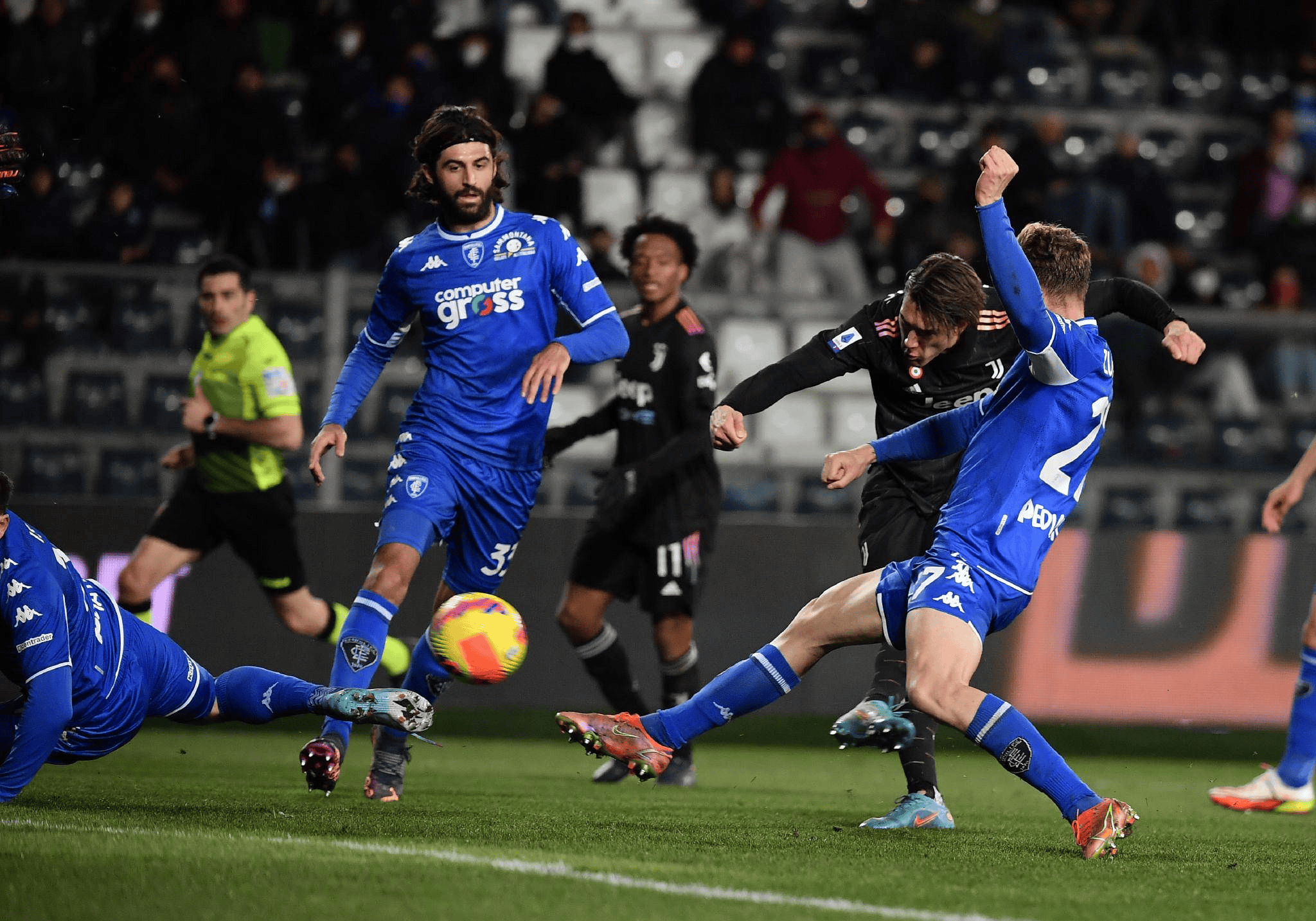 关于意甲球队新援积极融入战队，上演表现神勇的信息