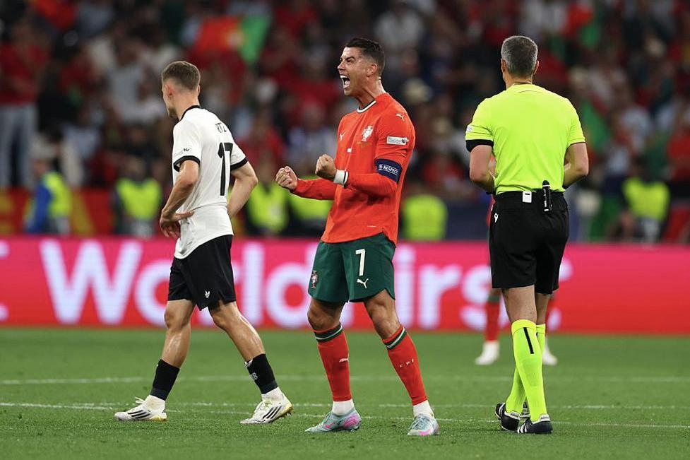 欧预赛平衡战局白热化蓝衣军团防守击败的简单介绍